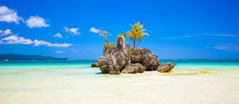 The Best Times of Year to Dive in Boracay