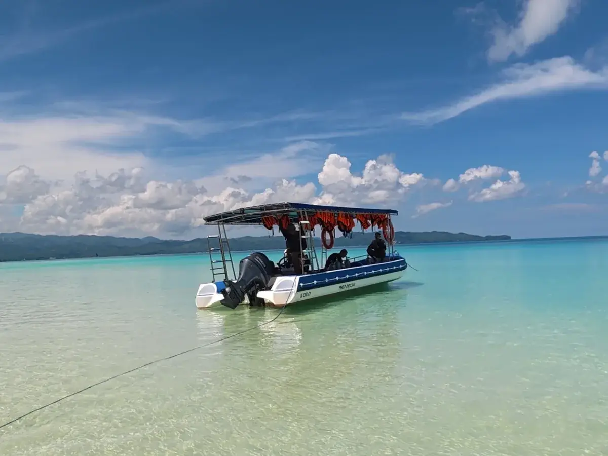 New Wave Divers' new speed boat in Boracay — photo 3